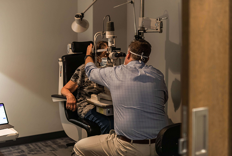 Thorough-Eye-Exams-image