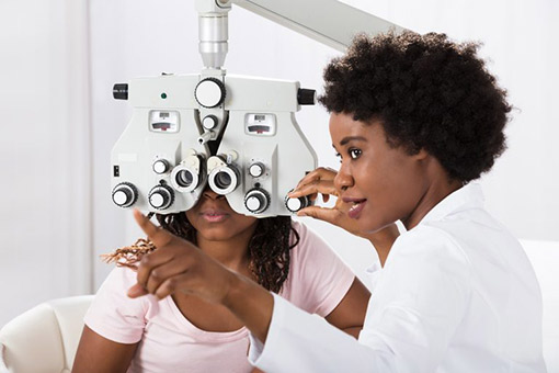 Comprehensive Eye Exam in Deer Park