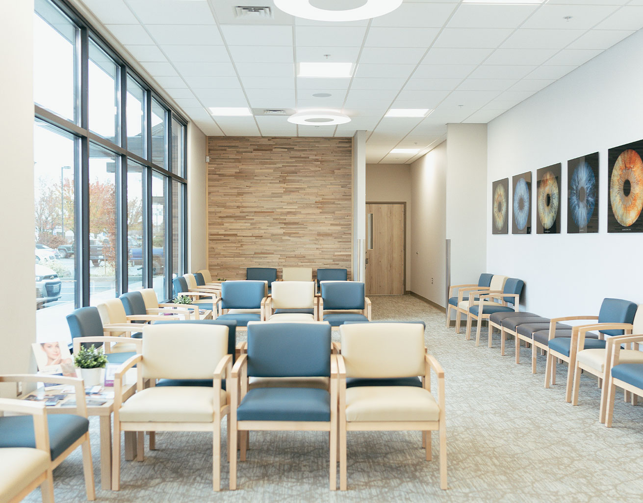 eye-consultants-inside-wating-room eye consultants inside waiting room