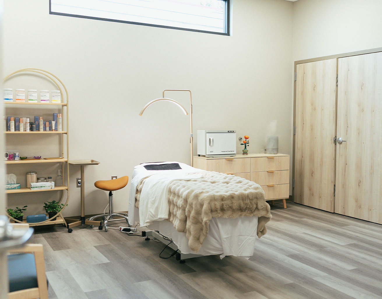 laser-hair-removal-small-photo eye Consultants nw room